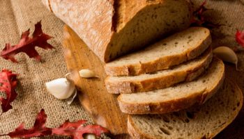 Здоровое питание для привлекательной фигуры: как и из чего приготовить вкусный и полезный диетический хлеб